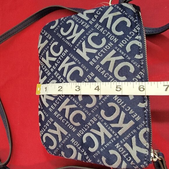 Kenneth Cole Reaction Blue & Gray Signature Logo Crossbody Purse/Bag Sling - Picture 13 of 16